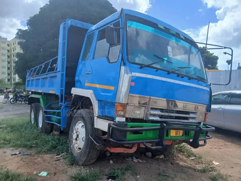 Fuso Fighter Tipper