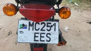 New Bajaj Boxer 125 2025 Black