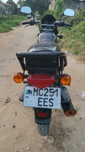 New Bajaj Boxer 125 2025 Black