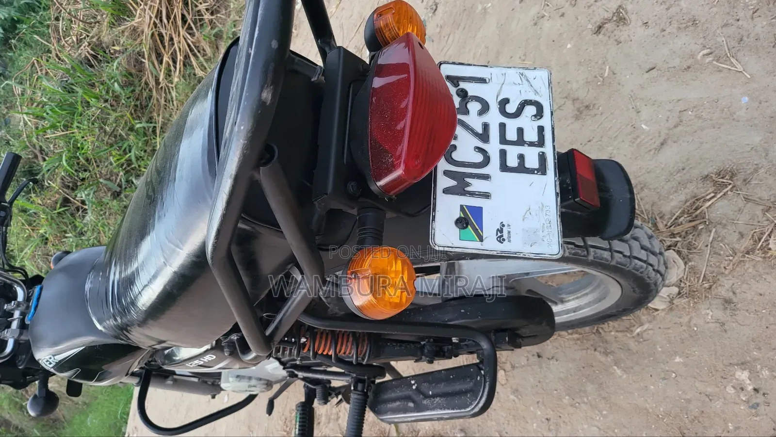 New Bajaj Boxer 125 2025 Black