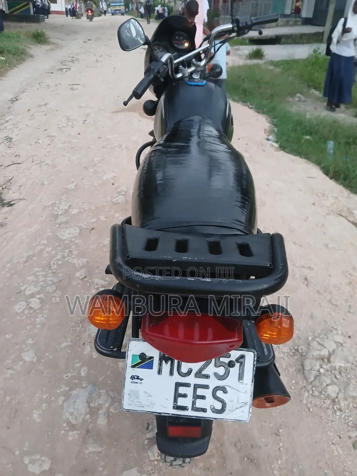 New Bajaj Boxer 125 2025 Black
