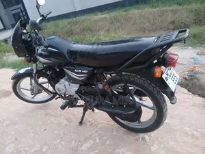 New Bajaj Boxer 125 2025 Black