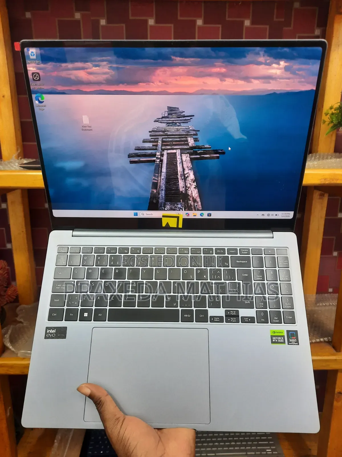 Laptop Samsung Galaxy Book4 Ultra 32GB Intel Core Ultra 7 SSD 1T