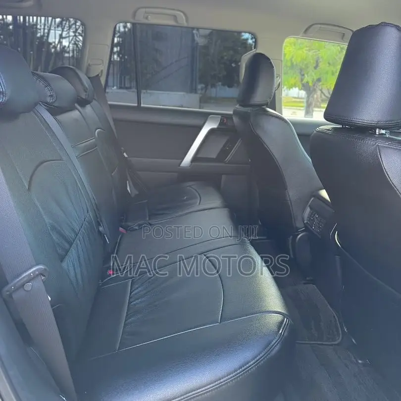 Toyota Land Cruiser Prado 2.8 2020 Black