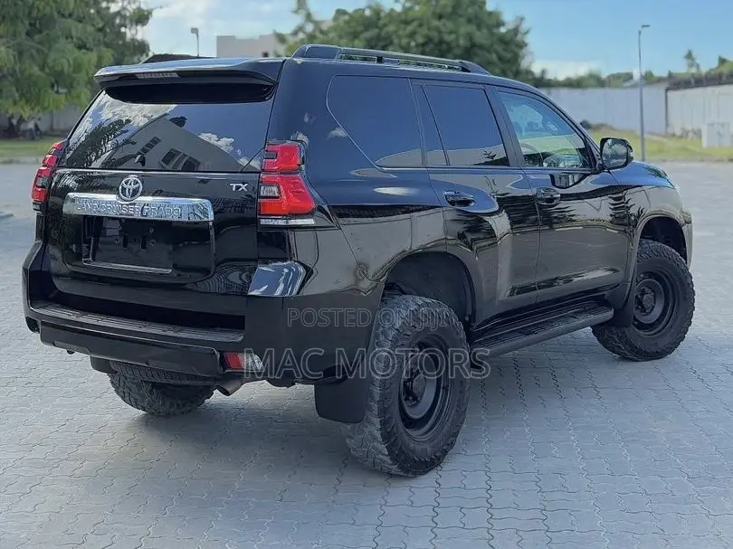 Toyota Land Cruiser Prado 2.8 2020 Black