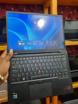 Laptop Lenovo ThinkPad X1 Carbon 16GB Intel Core i7 SSD 512GB