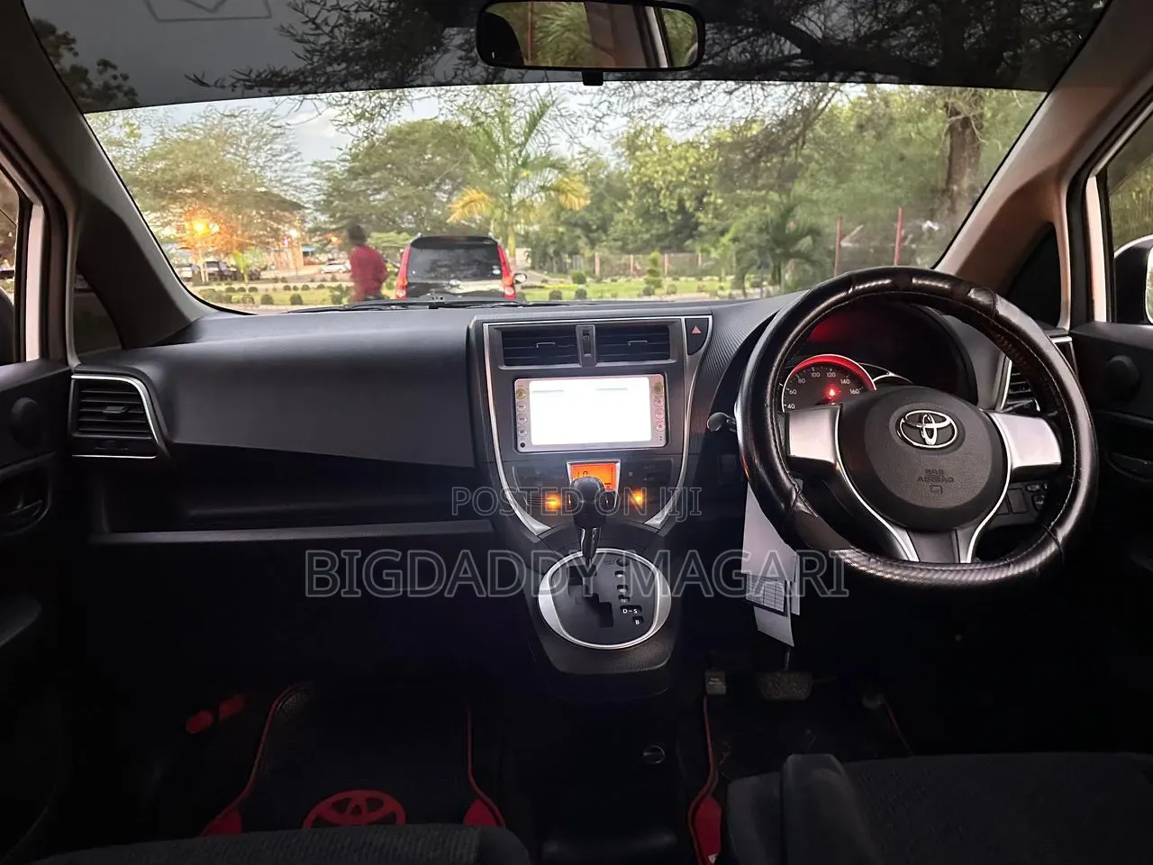 Toyota Ractis 2012 White