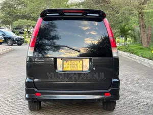 Toyota Noah 2.0 FWD (8 Seater) 2001 Black