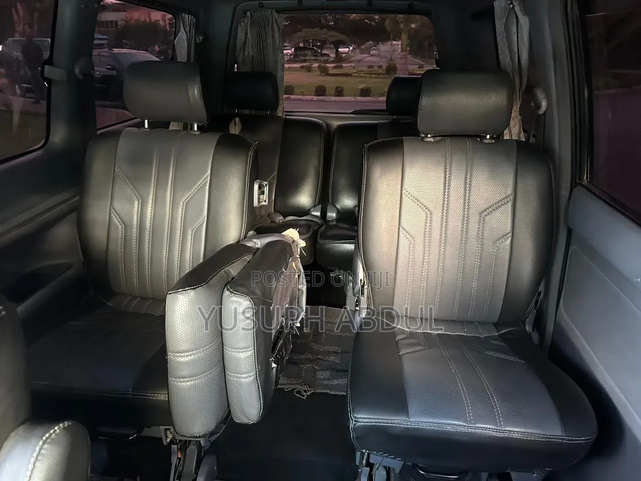 Toyota Noah 2.0 FWD (8 Seater) 2001 Black