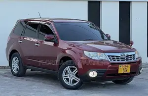 Subaru Forester 2011 Red
