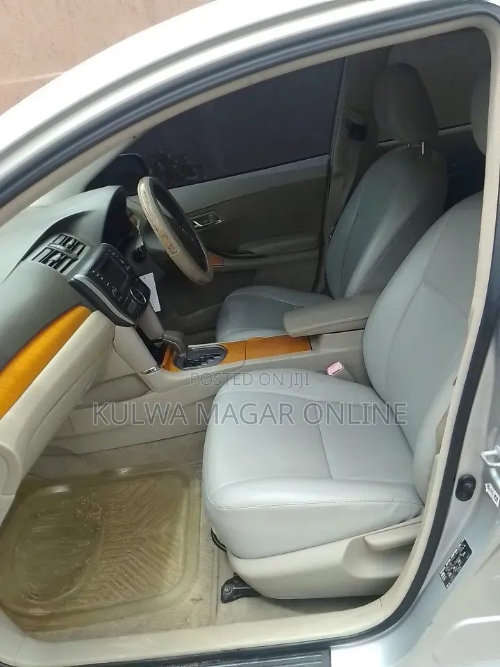Toyota Premio 2009 Silver