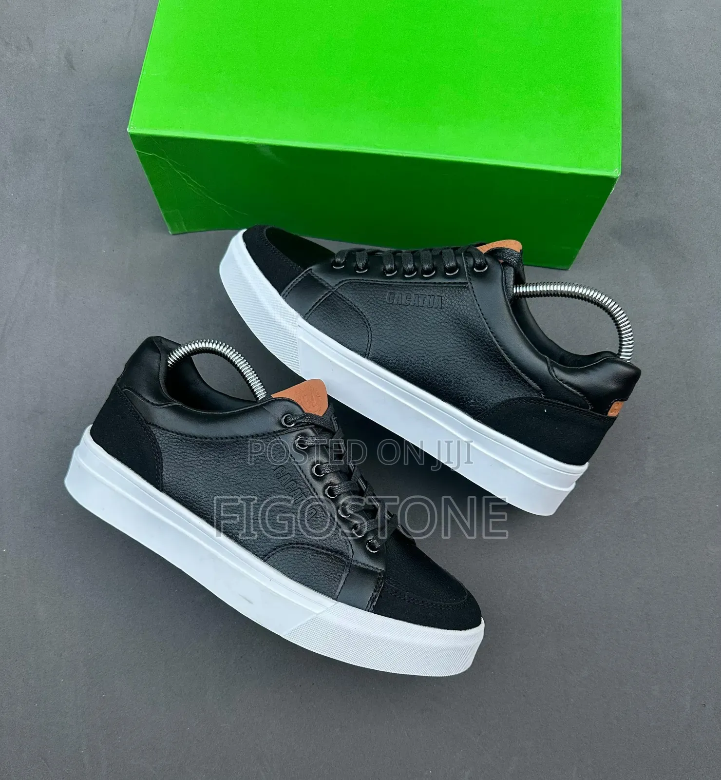Leather Men's Casual Sneakers
