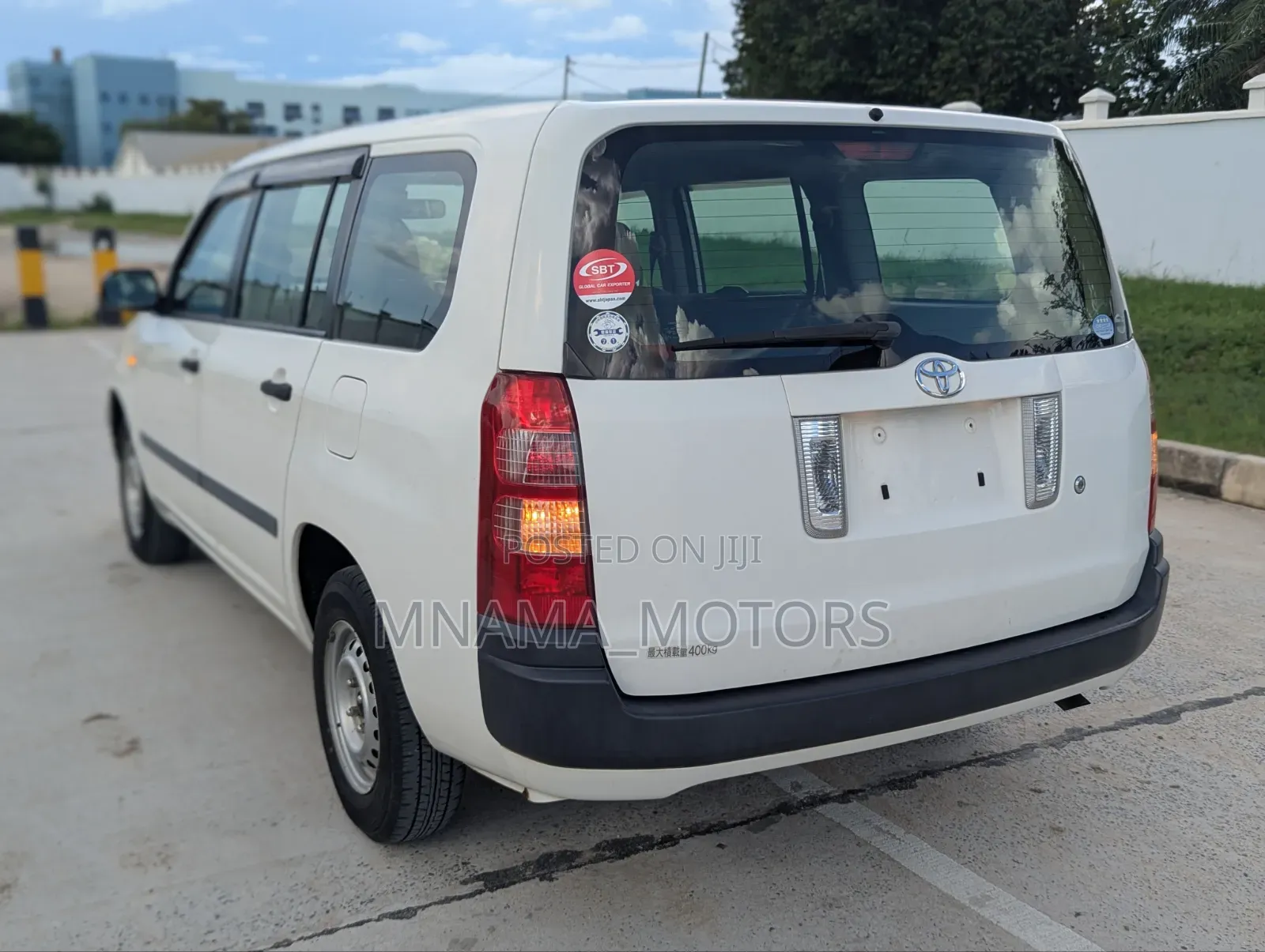 Toyota Succeed 2012 White