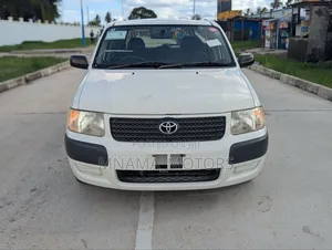 Toyota Succeed 2012 White