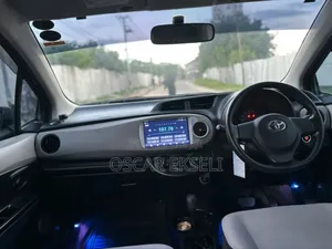 Toyota Vitz 2011 Black