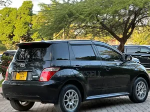 Toyota IST 2005 Black