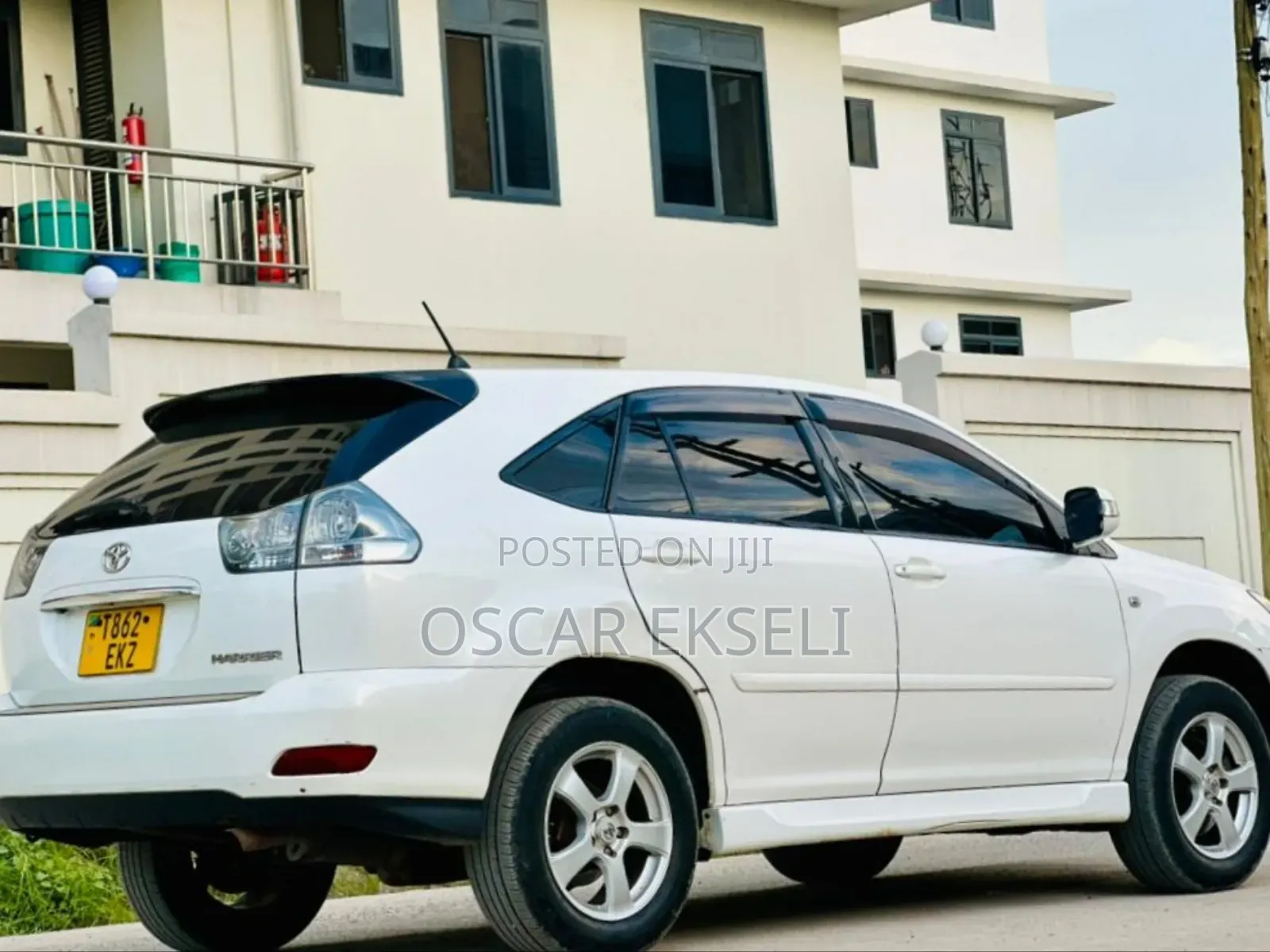 Toyota Harrier 2006 White