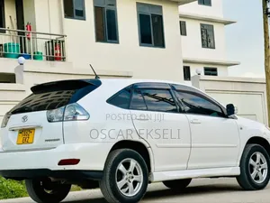 Toyota Harrier 2006 White
