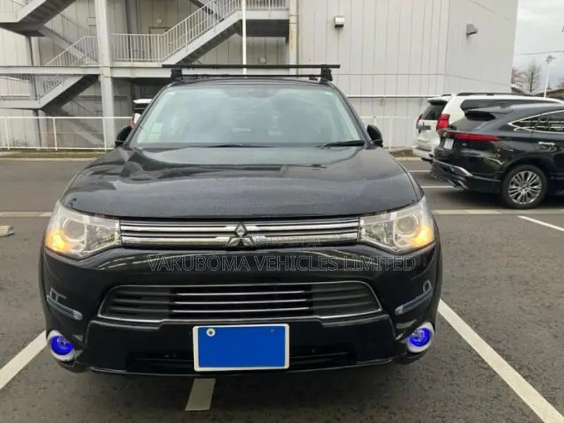 Mitsubishi Outlander 2013 Black