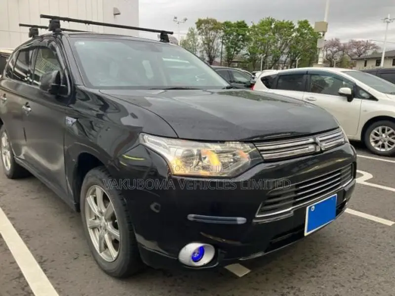 Mitsubishi Outlander 2013 Black