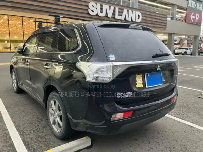 Mitsubishi Outlander 2013 Black