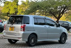 Toyota Raum 2007 Silver