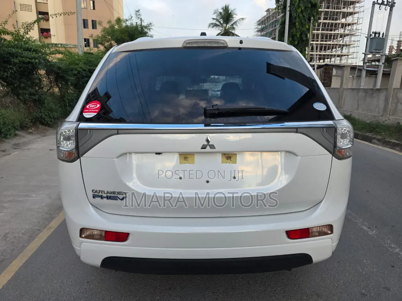 Mitsubishi Outlander 2016 White