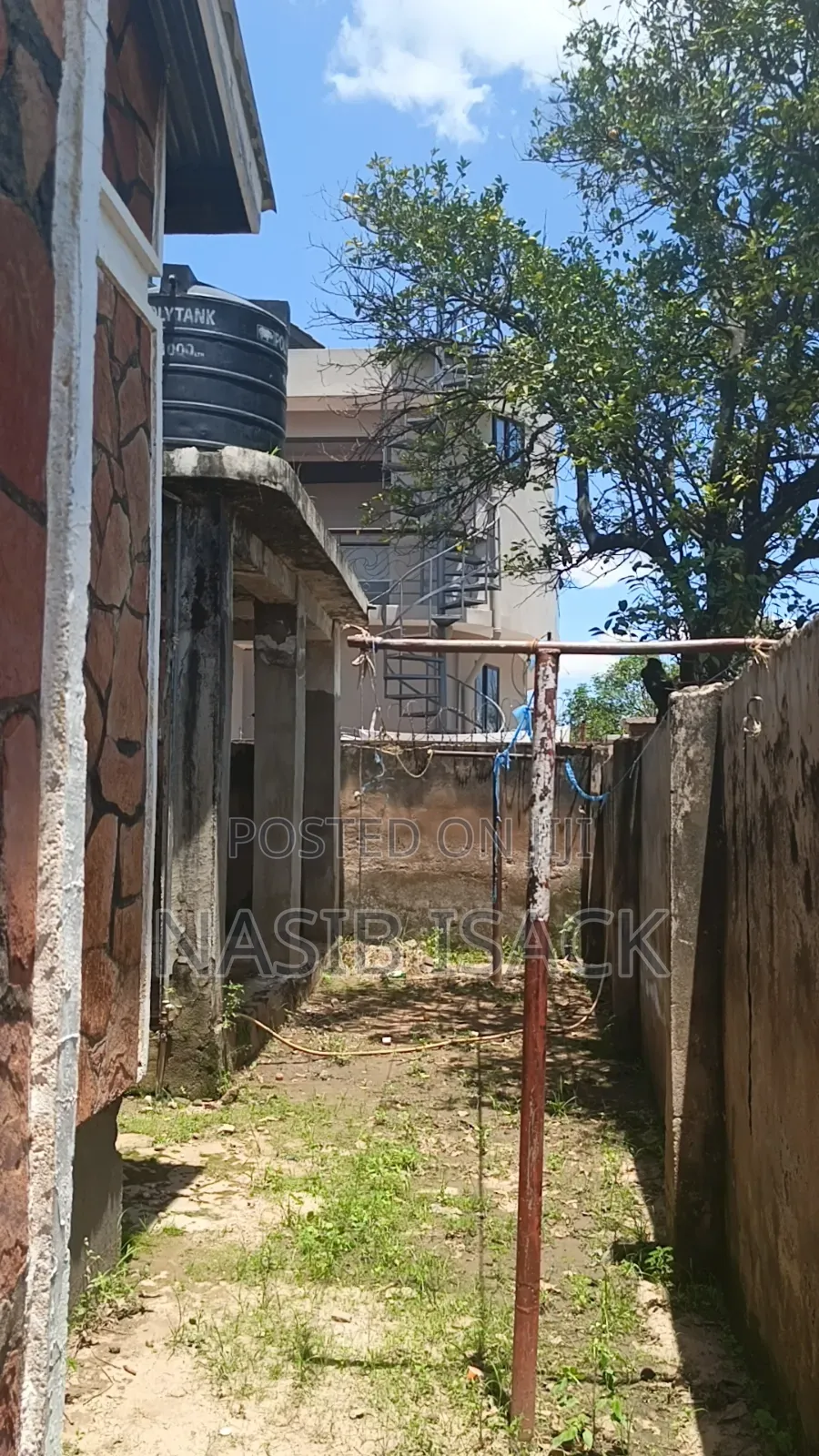 Furnished 3bdrm House in Mkolani for sale