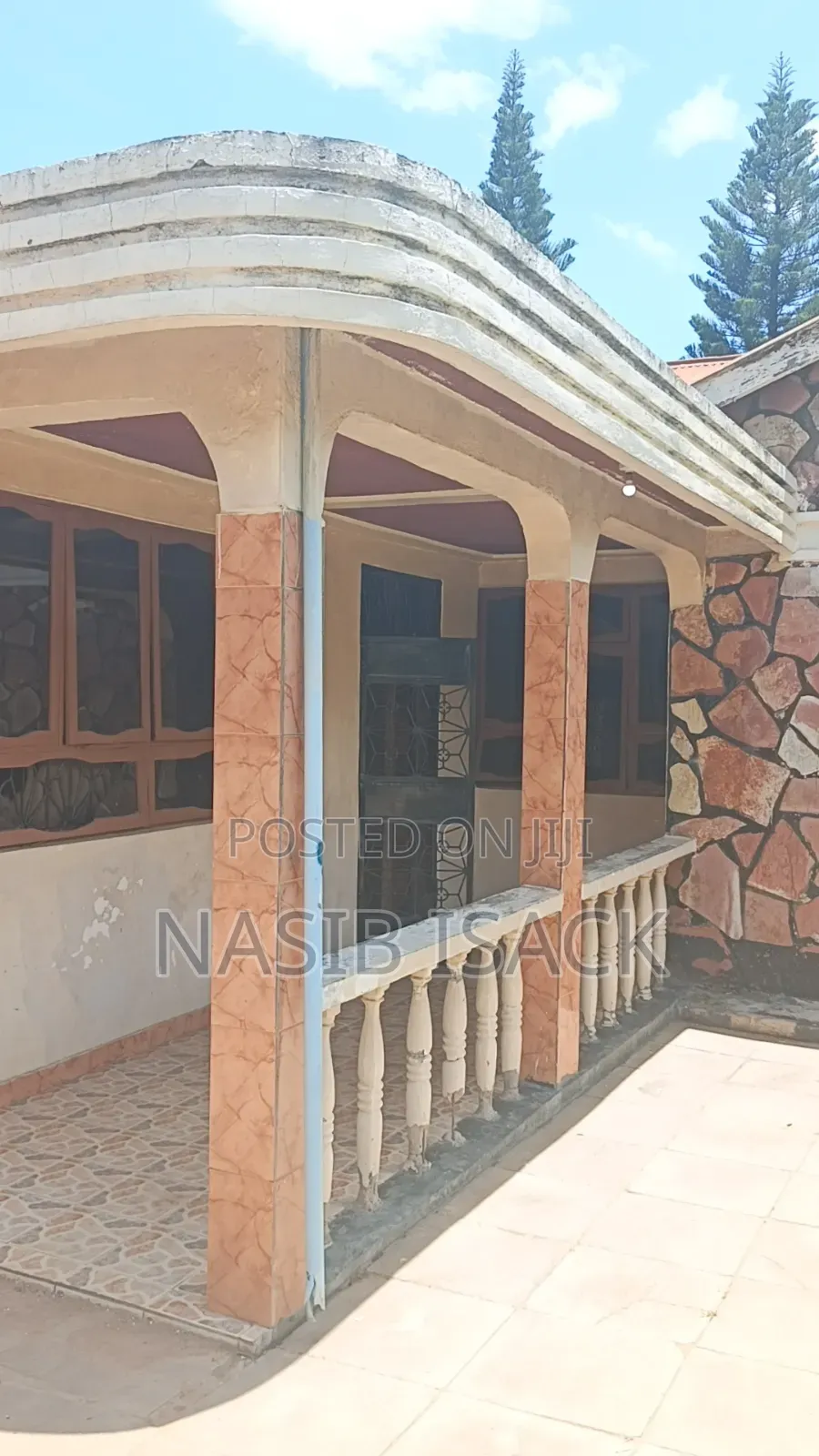 Furnished 3bdrm House in Mkolani for sale