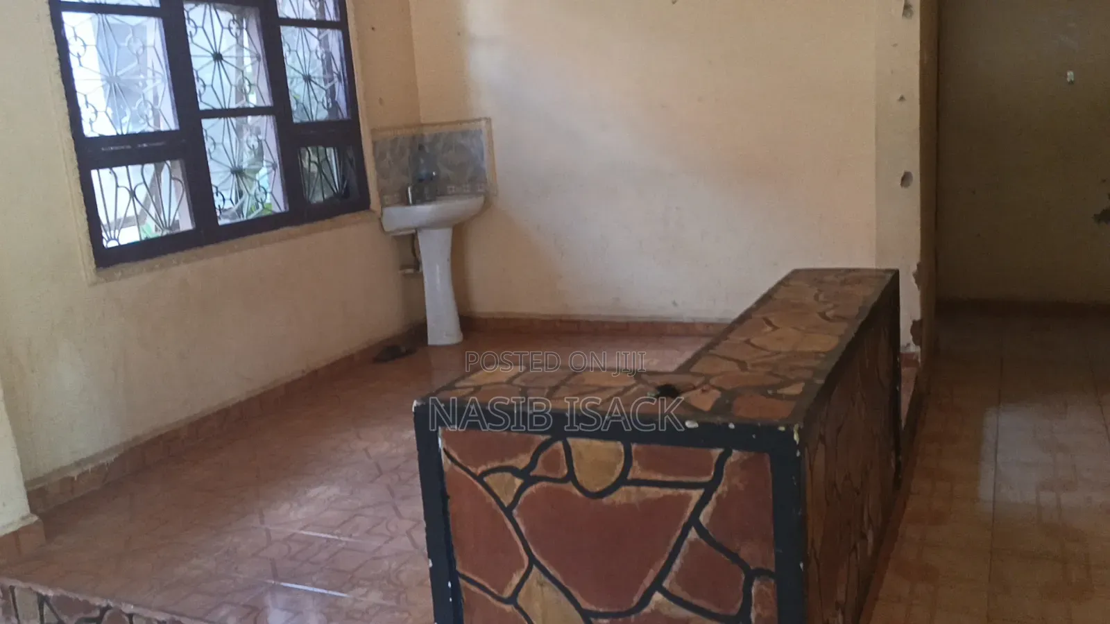 Furnished 3bdrm House in Mkolani for sale