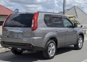 Nissan X-Trail 2010 Gray