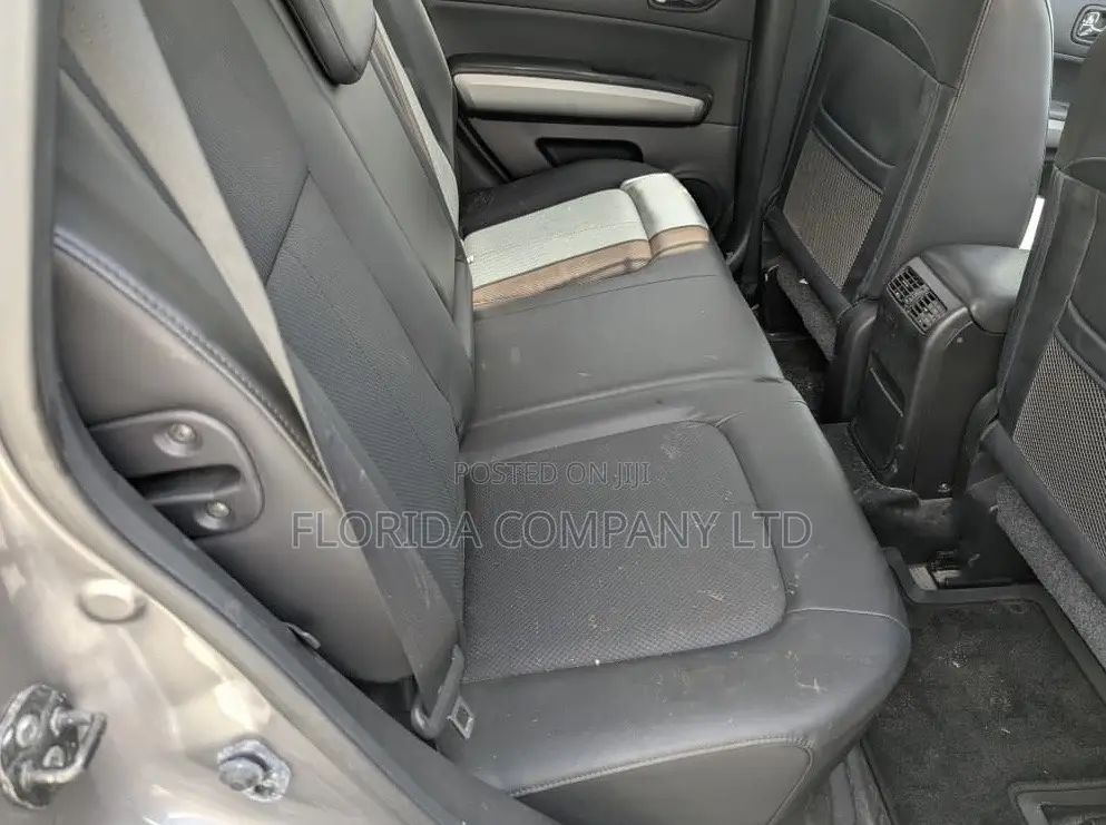 Nissan X-Trail 2010 Gray
