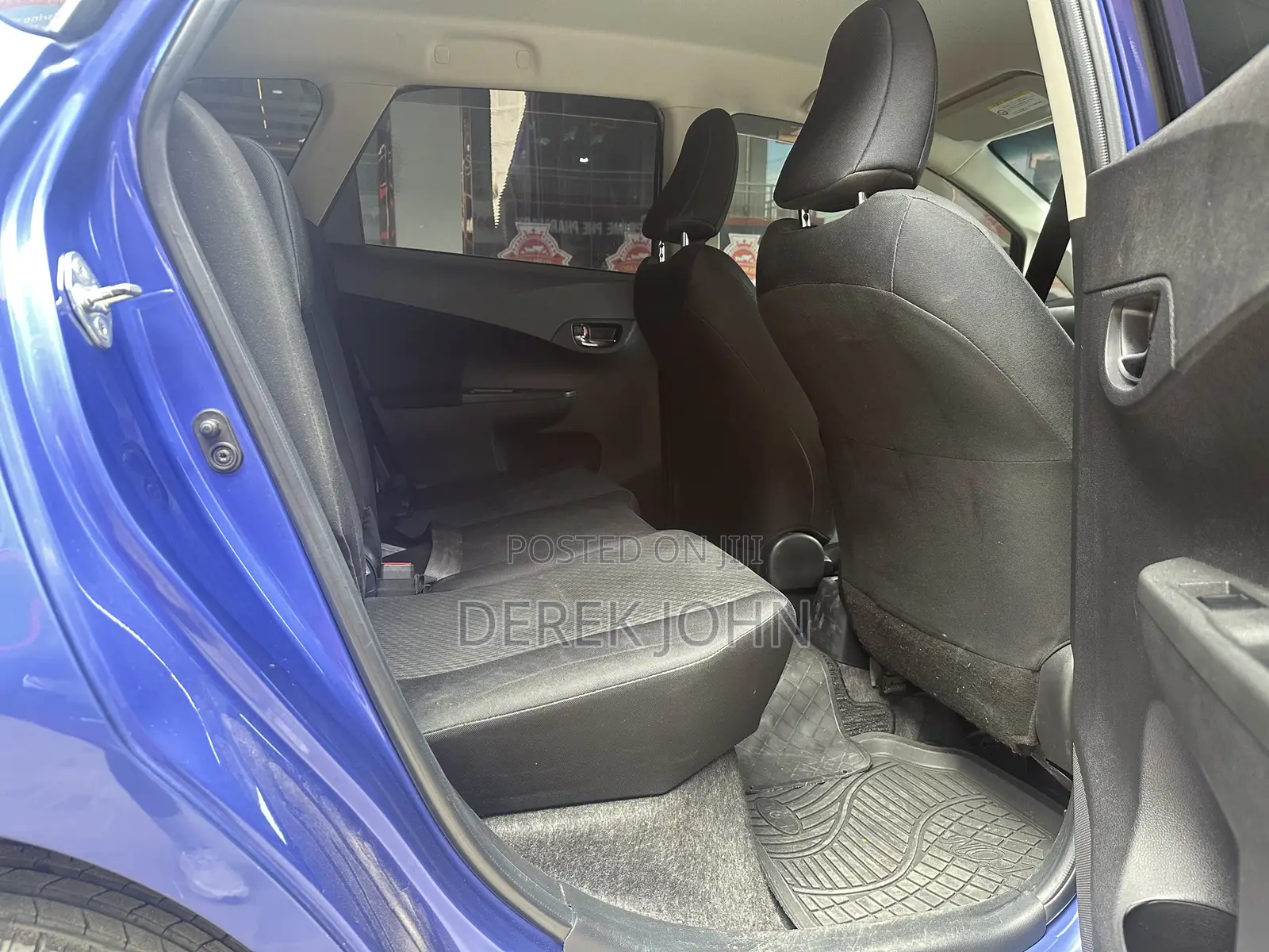 Toyota Ractis 1.5 FWD 2010 Blue