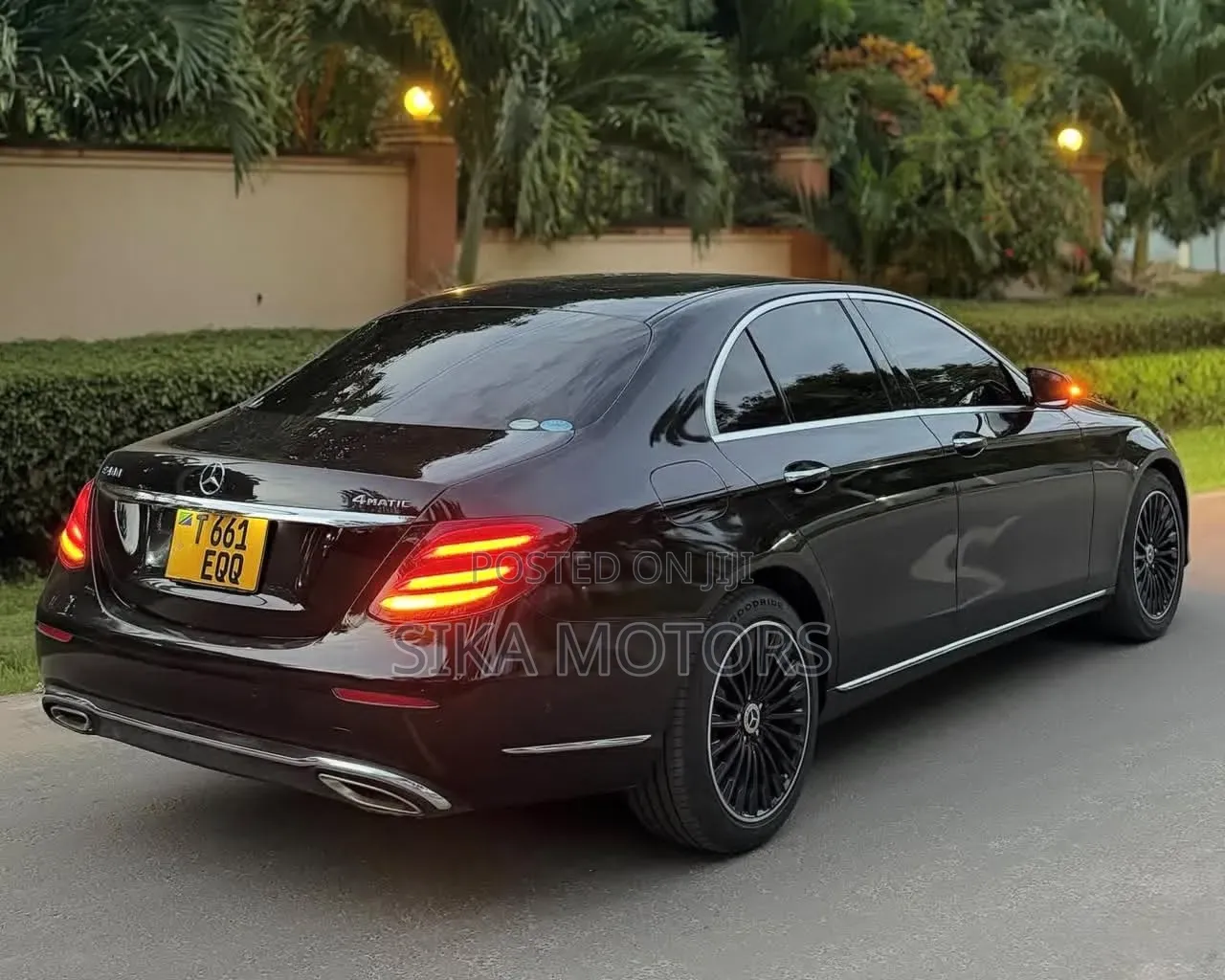 Mercedes-Benz E200 2016 Black