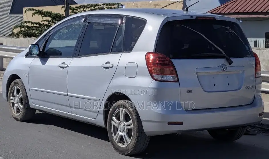Toyota Corolla Spacio 2003 Silver