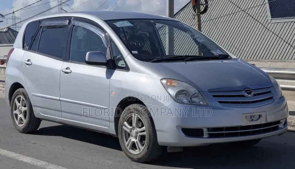 Toyota Corolla Spacio 2003 Silver
