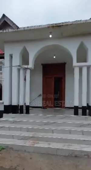 4bdrm Apartment in Mjini for rent