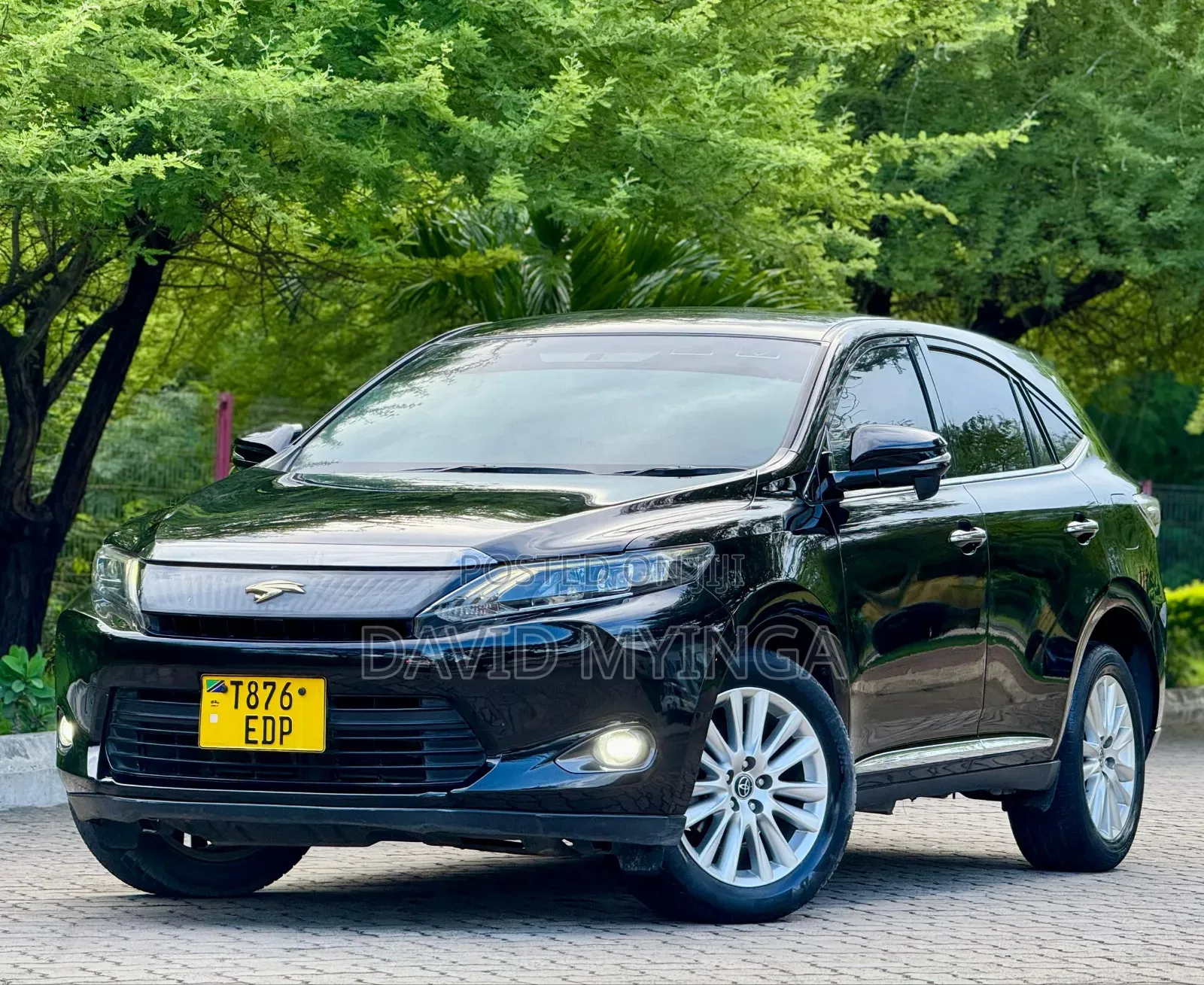 Toyota Harrier 2014 Black