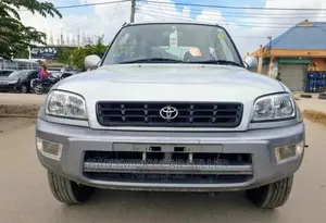 Toyota RAV4 1999 Silver