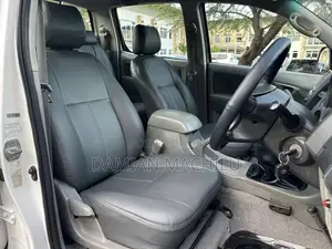 Toyota Hilux 2009 White