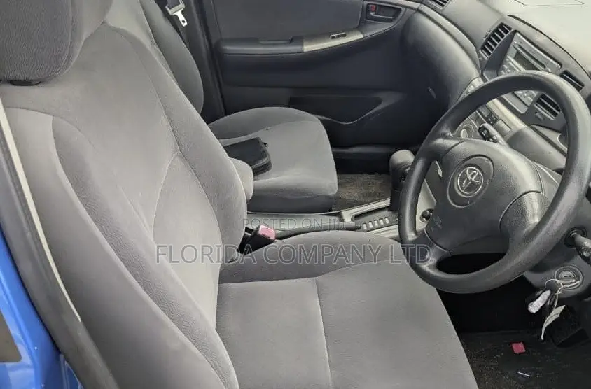 Toyota Corolla RunX 2005 Blue