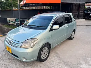 Toyota Raum 2010 Blue