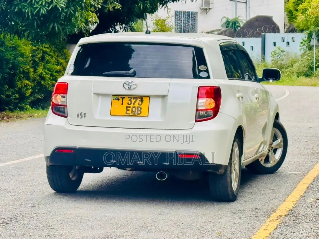 Toyota IST 2008 White