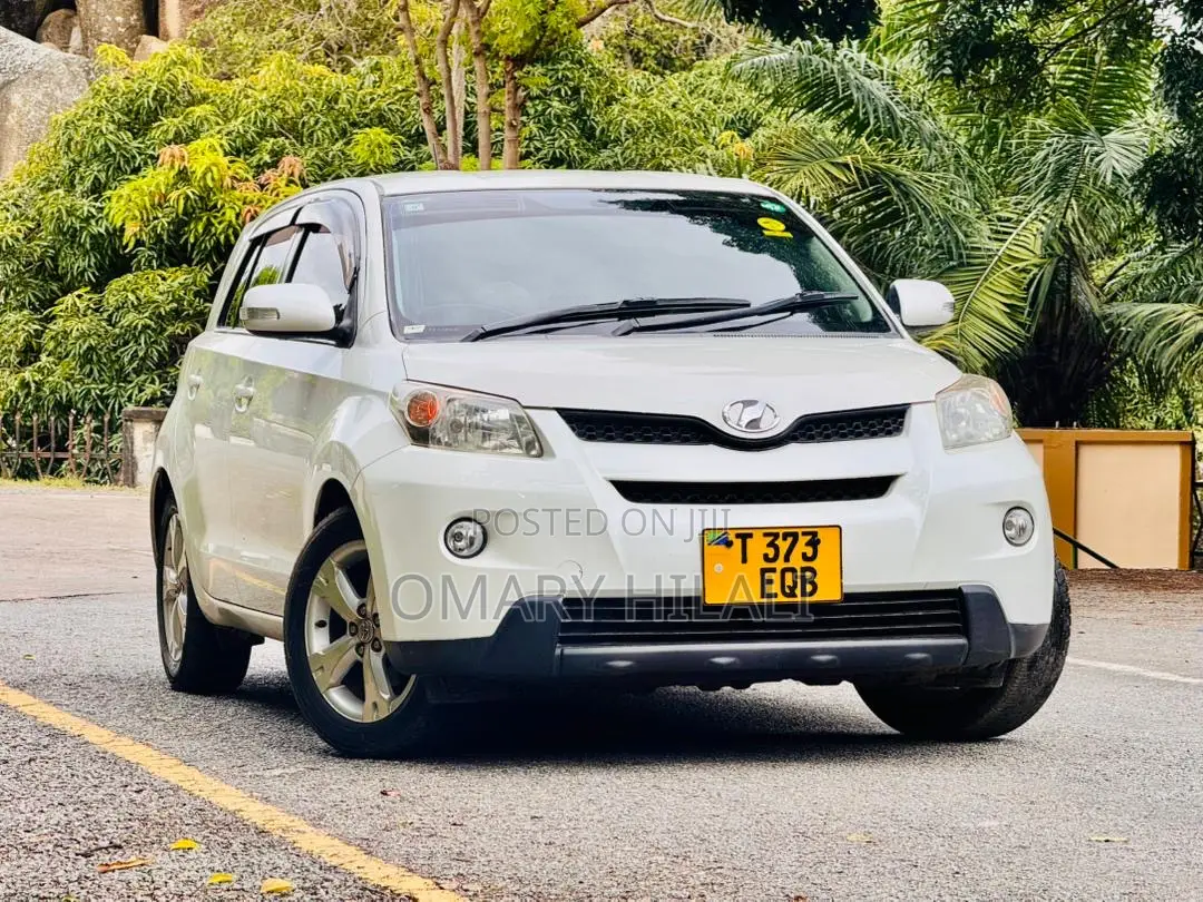 Toyota IST 2008 White