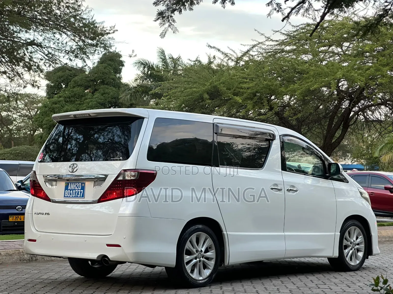 Toyota Alphard 2009 Pearl