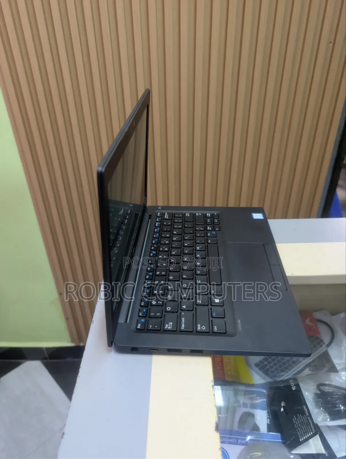 Laptop Dell Latitude E7270 8GB Intel Core i5 SSD 256GB