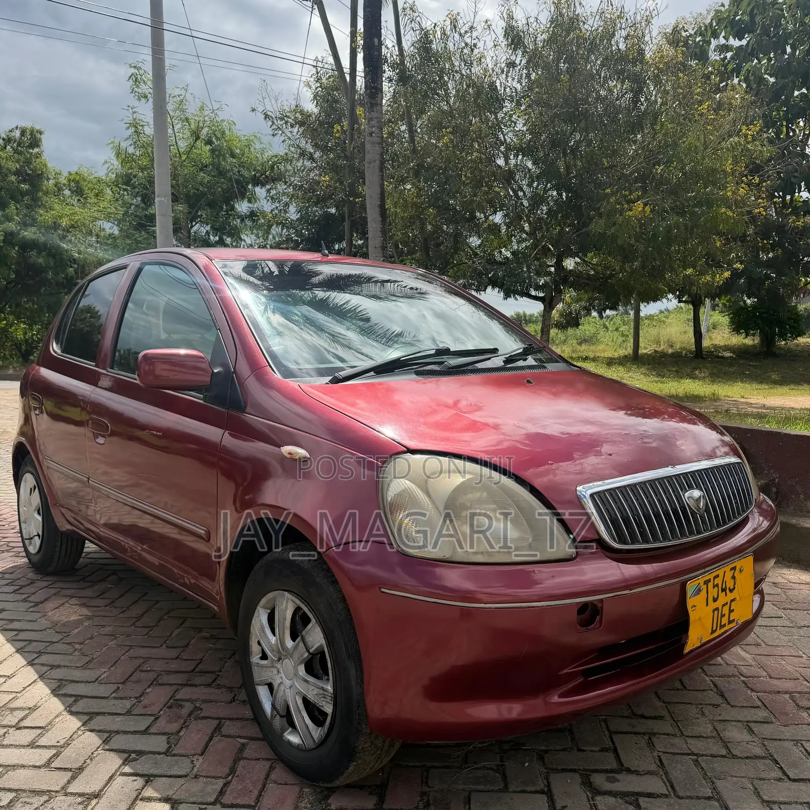 Toyota Vitz 2003 Red