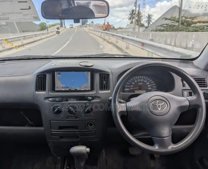 Toyota Probox 2004 Silver