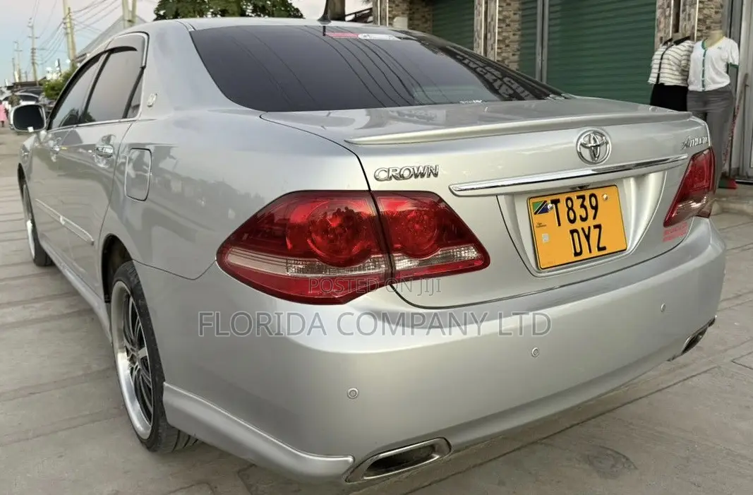 Toyota Crown 2008 Silver
