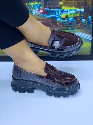 Women's Shoes New Fashion And Design